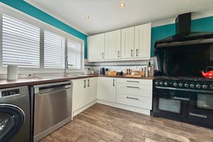 Kitchen- click for photo gallery
